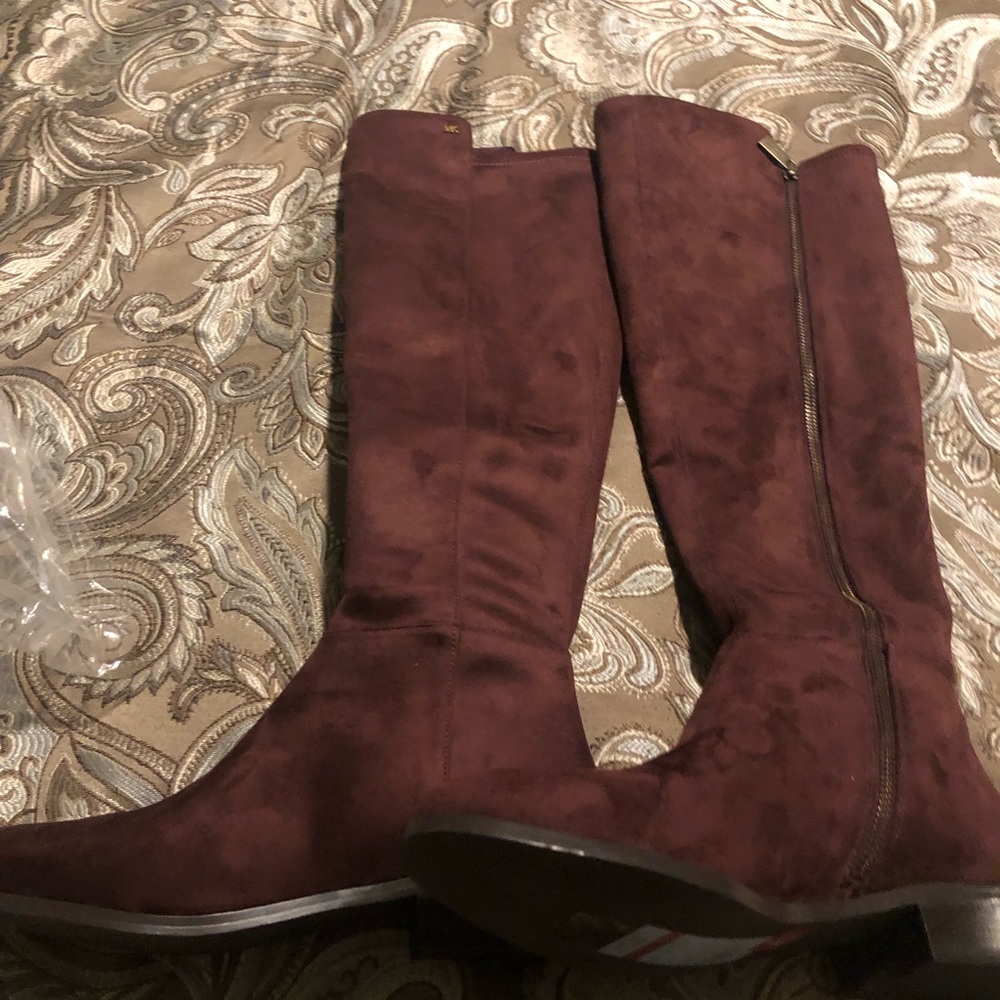 Michael Kors knee high boots never worn